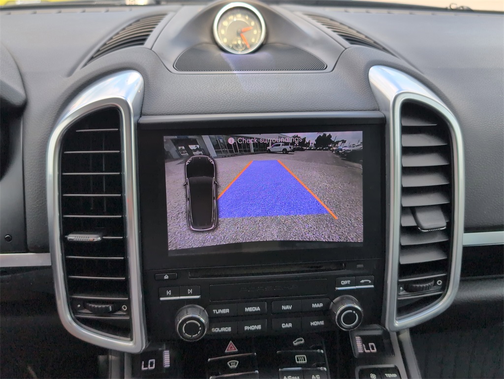 2017 Porsche Cayenne Platinum Edition photo 25