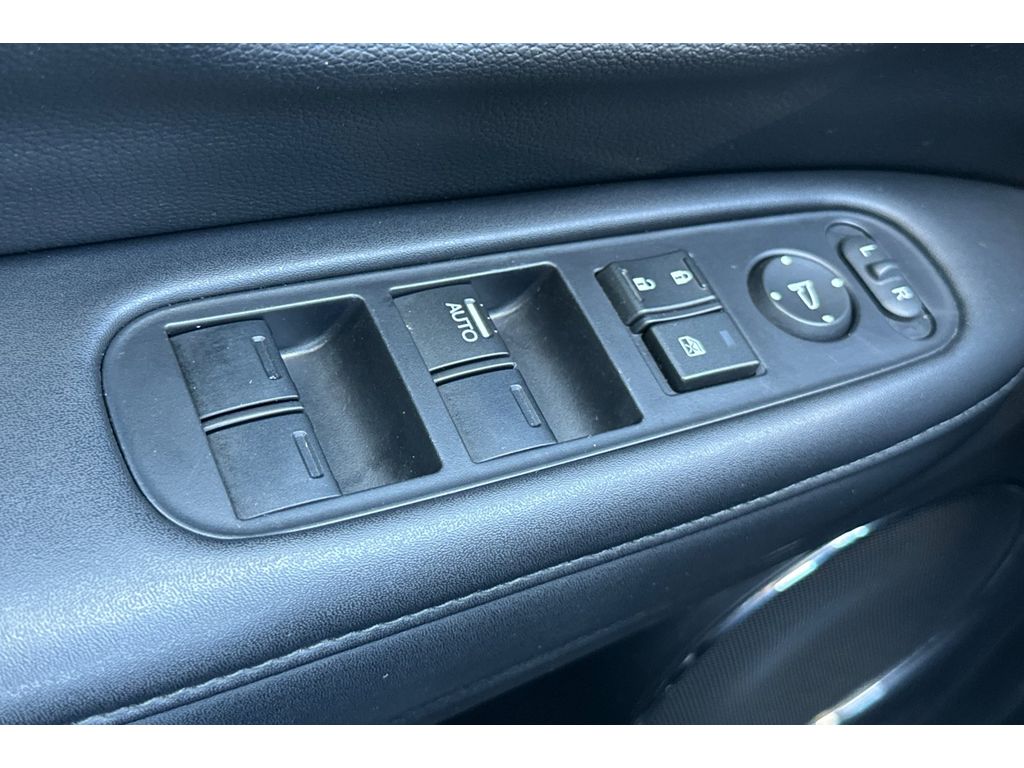 2018 Honda HR-V EX-L photo 10