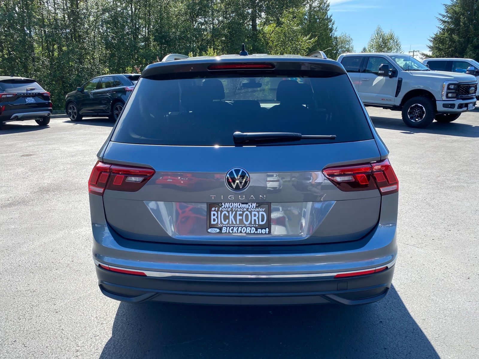 2024 Volkswagen Tiguan S photo 4