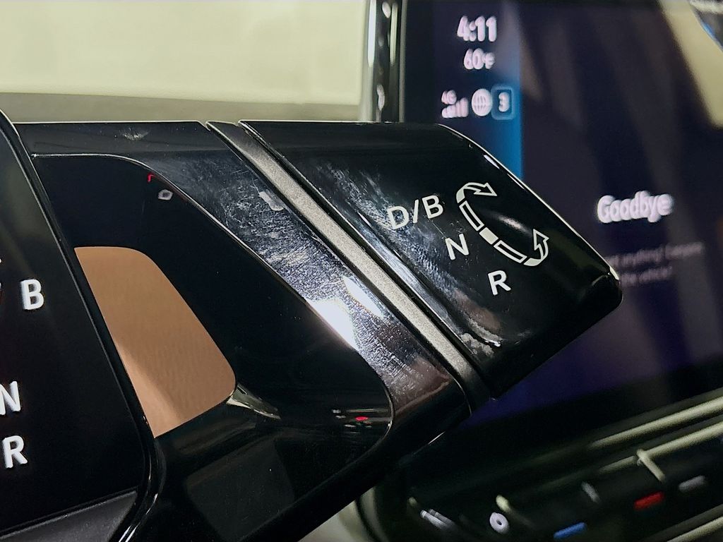 2021 Volkswagen ID.4 Pro S photo 16