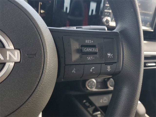 2025 Nissan Kicks S photo 18