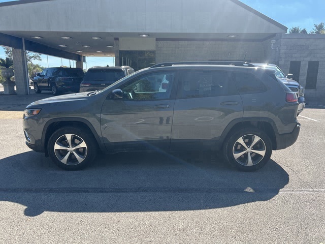 2022 Jeep Cherokee Limited photo 2
