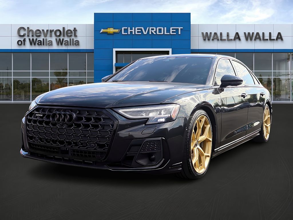 2022 Audi A8 L 55 photo 3