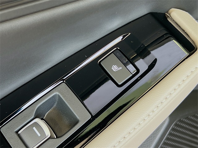 2025 Honda Accord Hybrid Touring photo 10