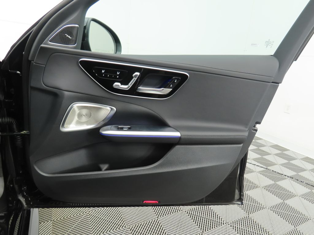 2025 Mercedes Benz C 300 4MATIC photo 24