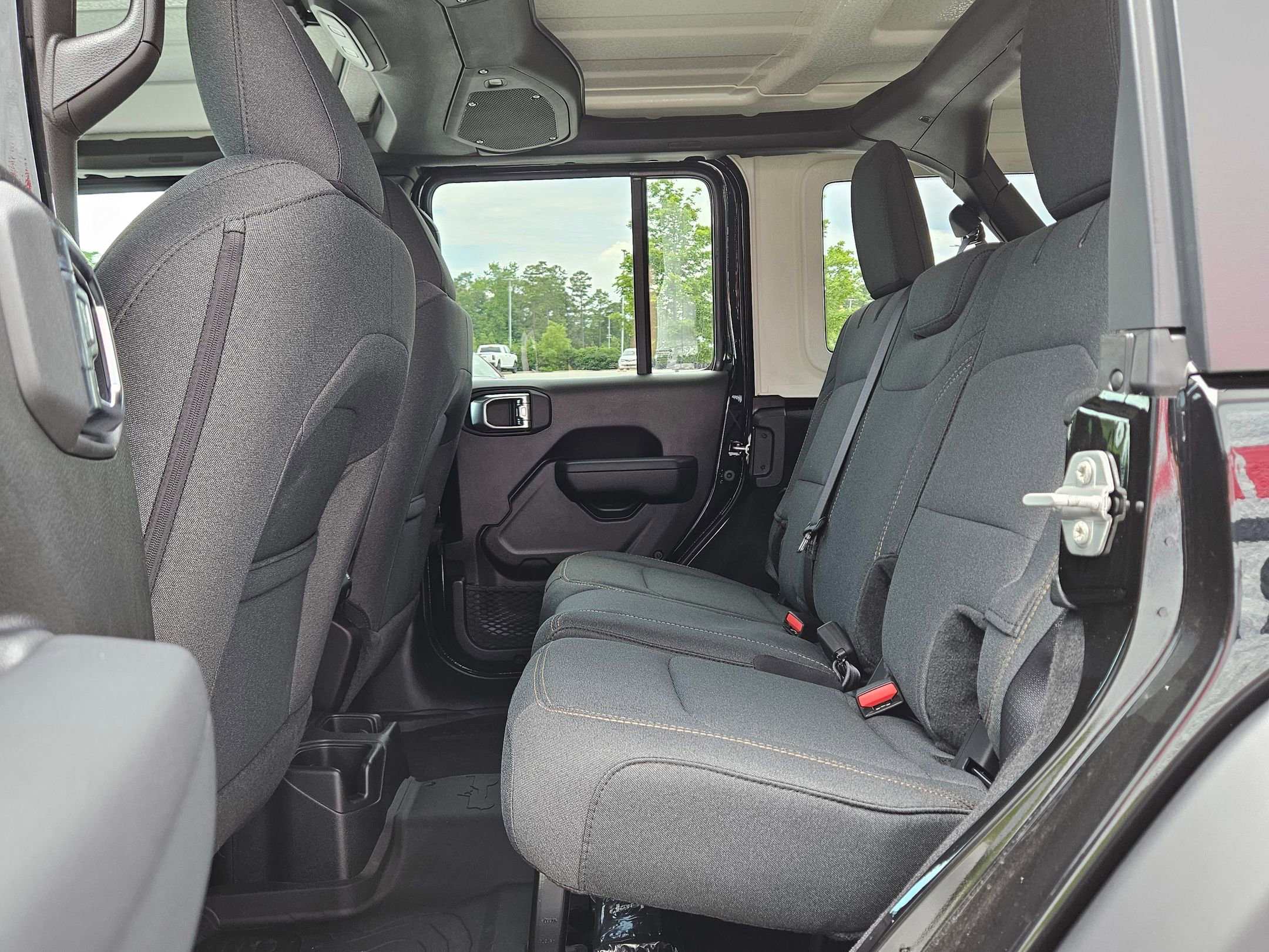 2025 Jeep Wrangler Sport S photo 22