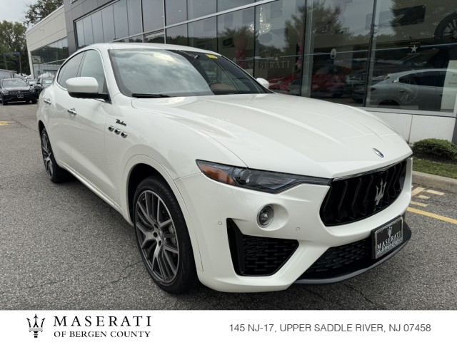 2022 Maserati Levante Modena's photo