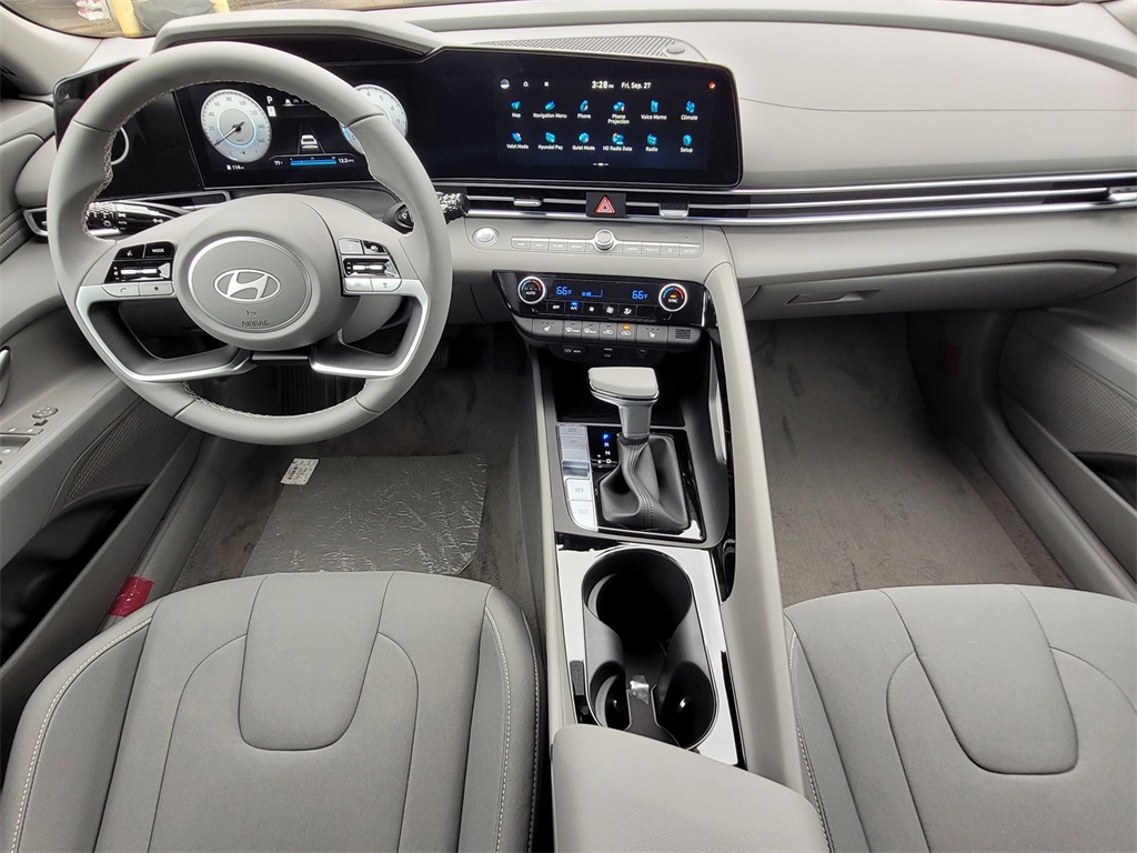 2024 Hyundai Elantra SEL Convenience photo 19