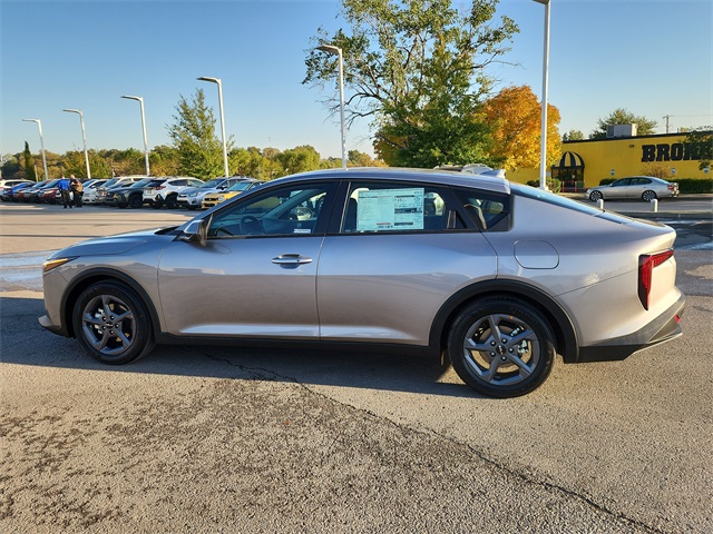 2025 Kia K4 LXS photo 4