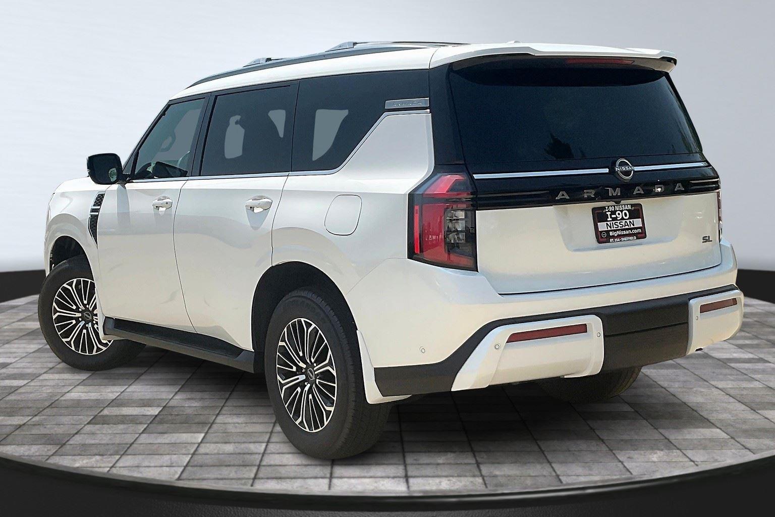 2025 Nissan Armada SL photo 3