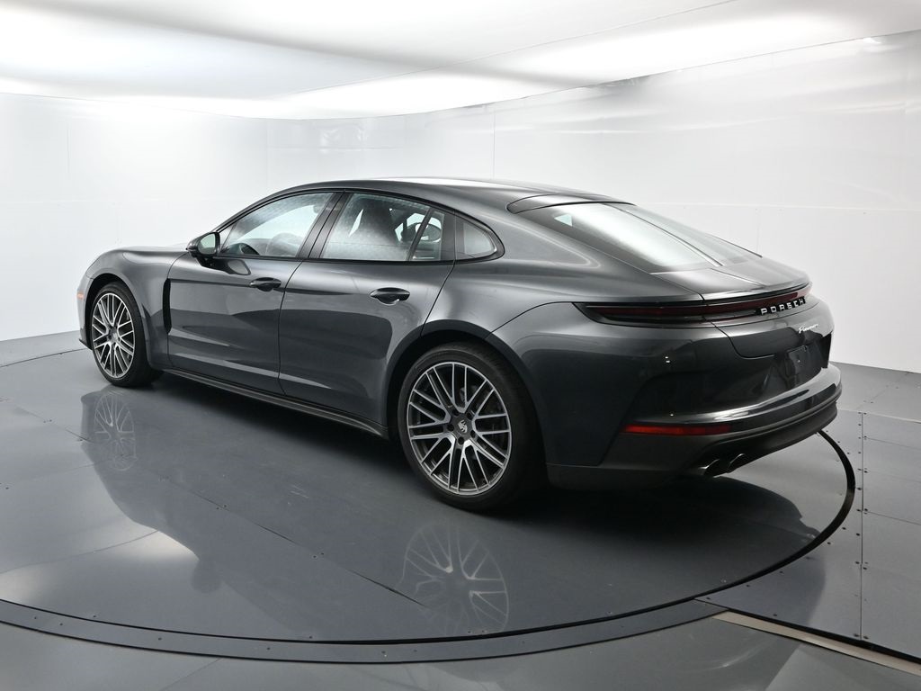 2024 Porsche Panamera Base photo 2