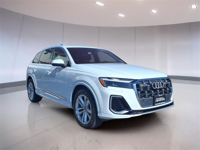 2025 Audi Q7 55 Premium Plus