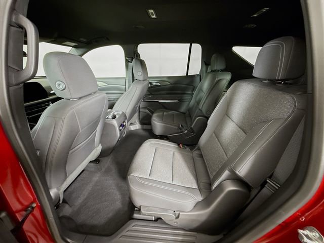 2025 Chevrolet Traverse photo 23