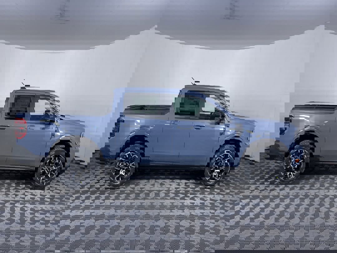 2025 Ford Maverick Lariat photo 10