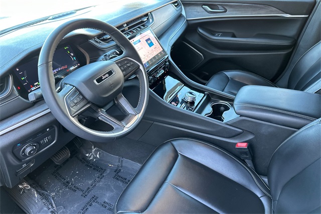 2024 Jeep Cherokee Limited 4xe photo 2