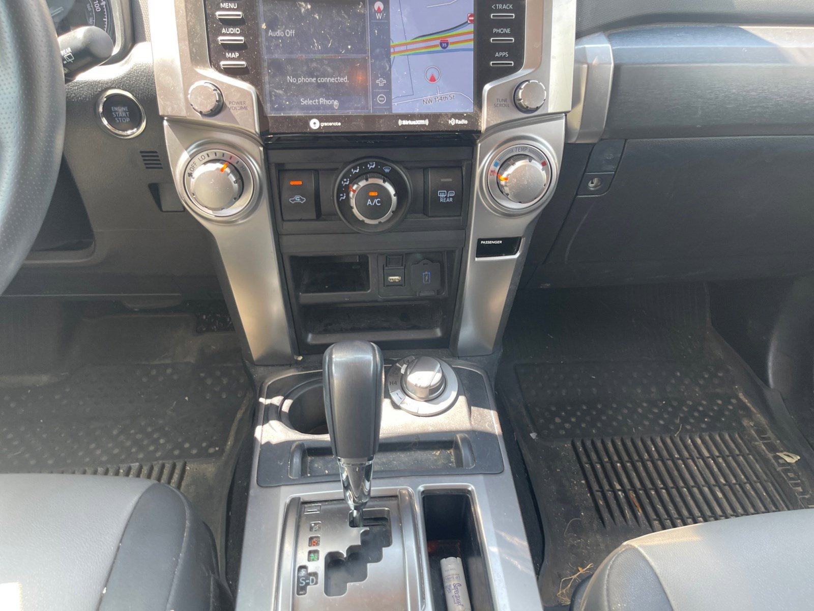 2022 Toyota 4Runner SR5 Premium photo 11