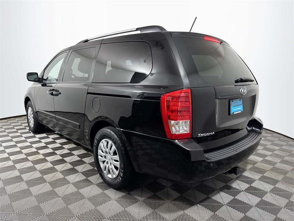 2012 Kia Sedona LX photo 13