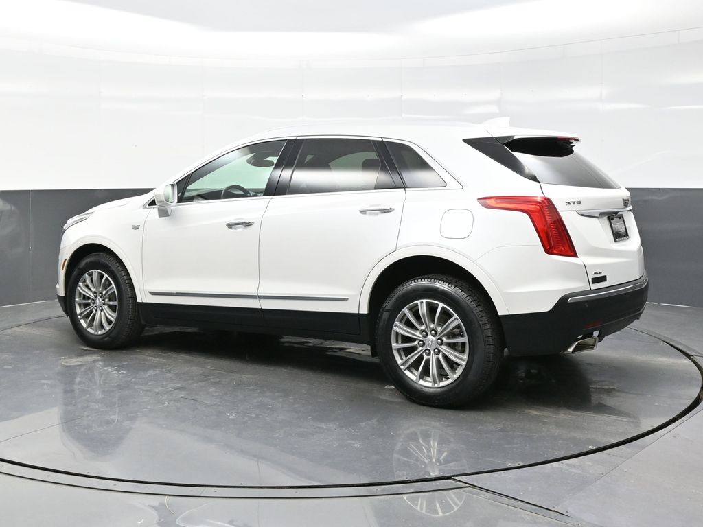 2018 Cadillac XT5 Luxury photo 3