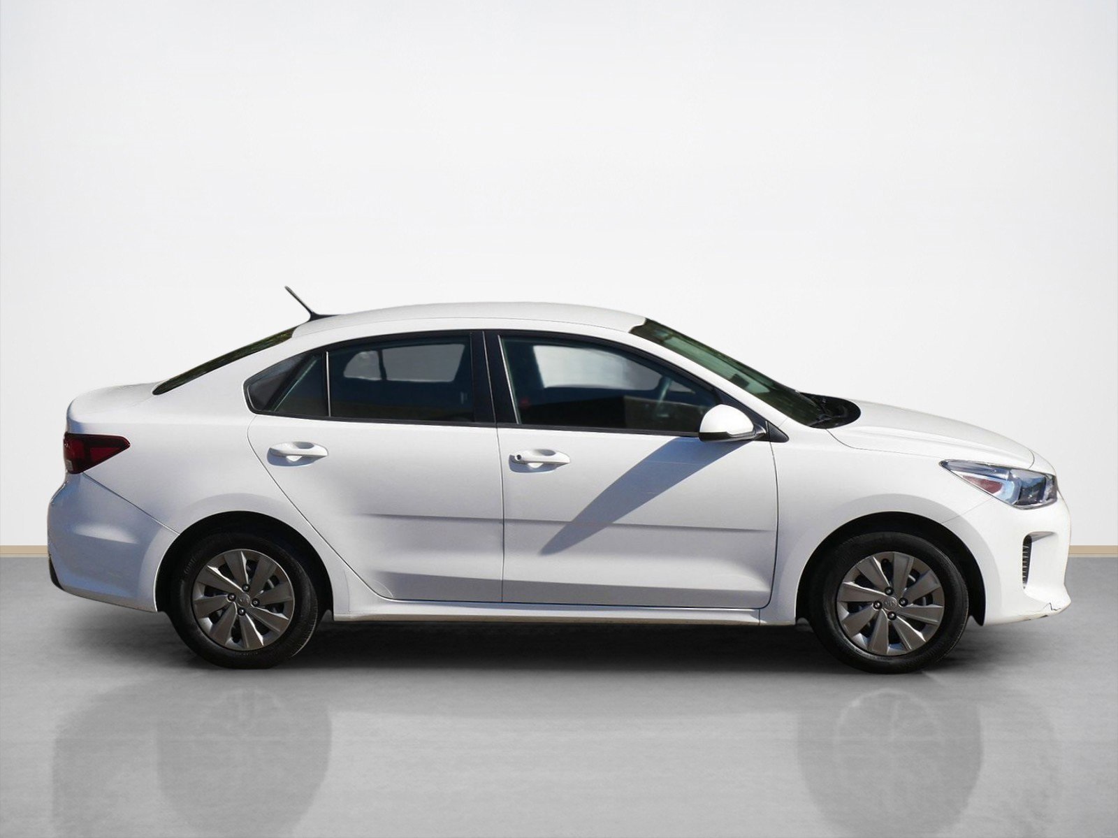 2019 Kia Rio LX photo 2