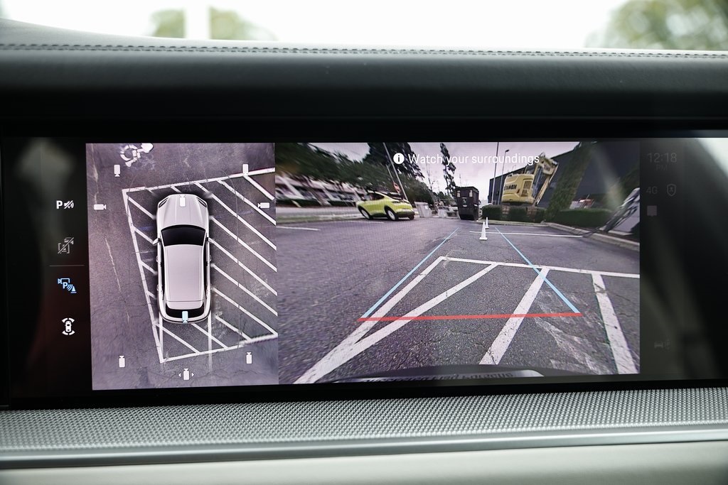 2026 Porsche Cayenne photo 40