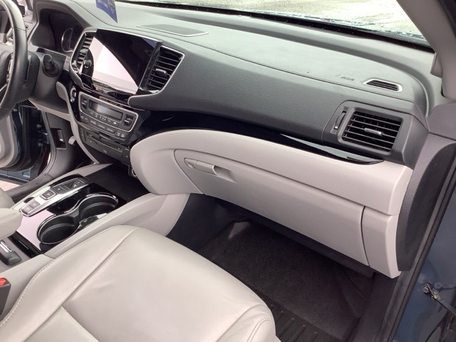 2021 Honda Pilot Touring photo 18