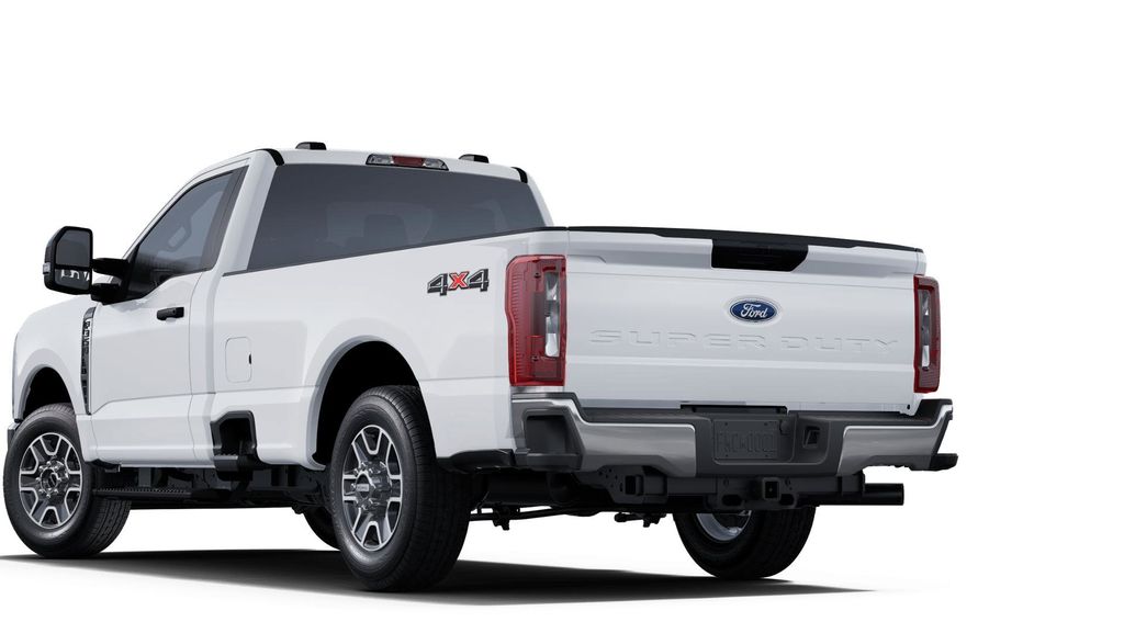 2025 Ford F-350 XLT photo 2