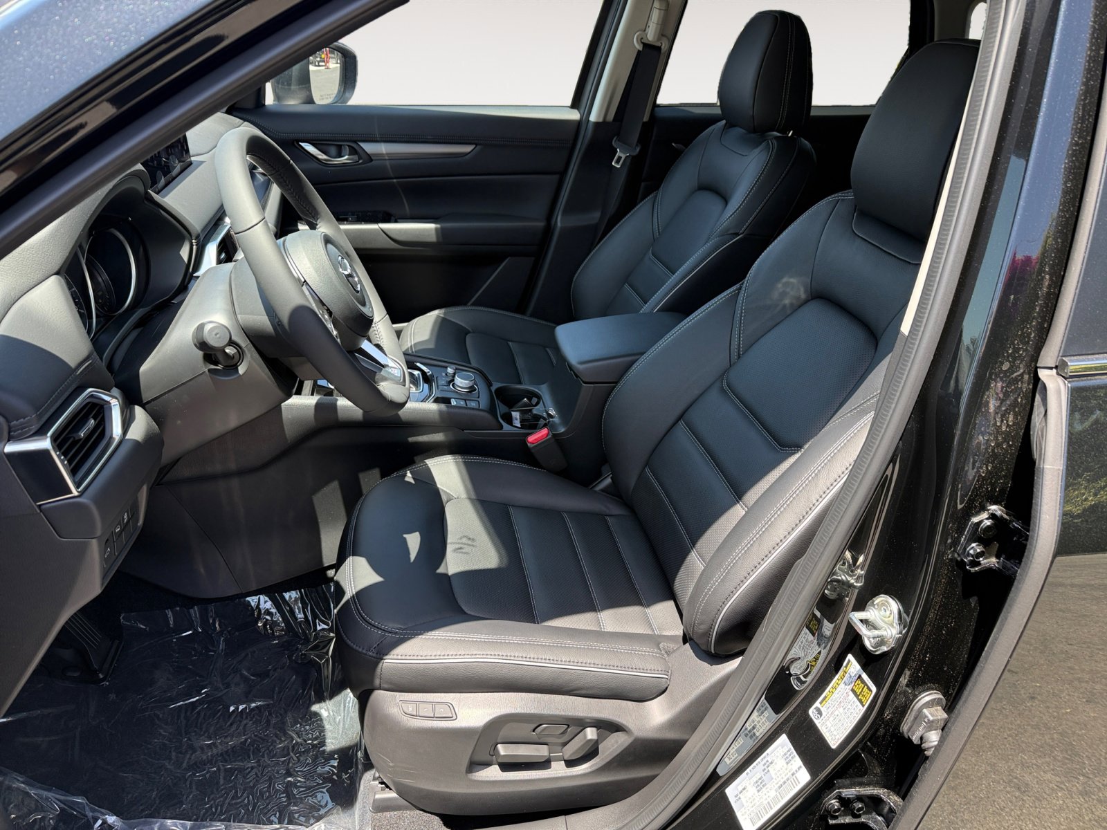 2025 Mazda CX-5 2.5 S Preferred photo 10