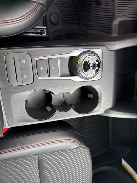 2025 Ford Escape ST-Line photo 17