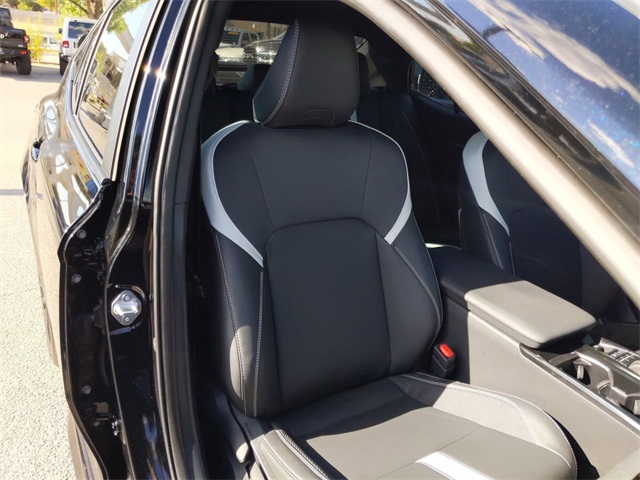2025 Toyota Camry SE photo 31