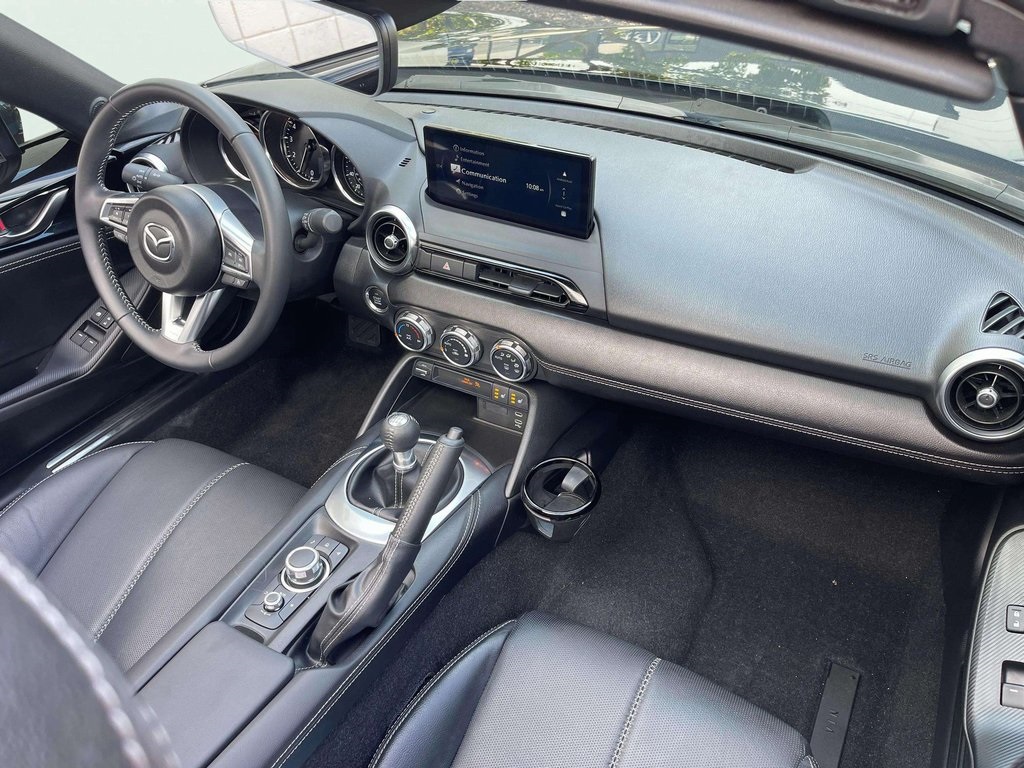 2024 Mazda MX-5 Miata Miata RF Grand Touring photo 24