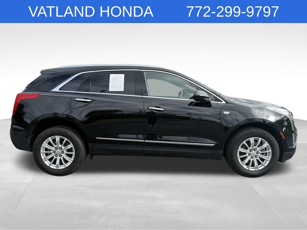 2018 Cadillac XT5 Base photo 2