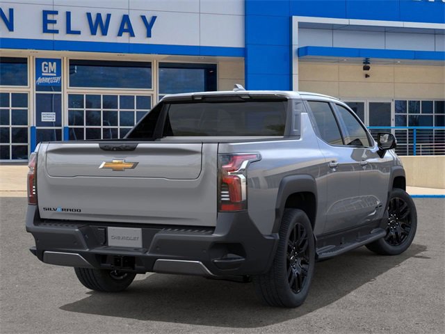 2026 Chevrolet Silverado photo 3