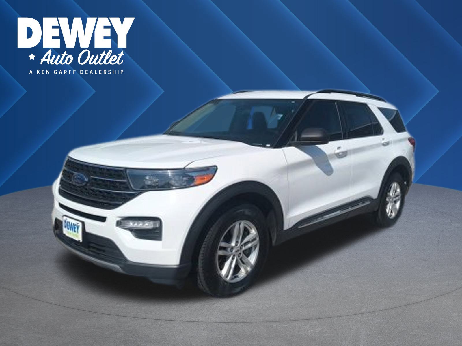 2022 Ford Explorer XLT's photo