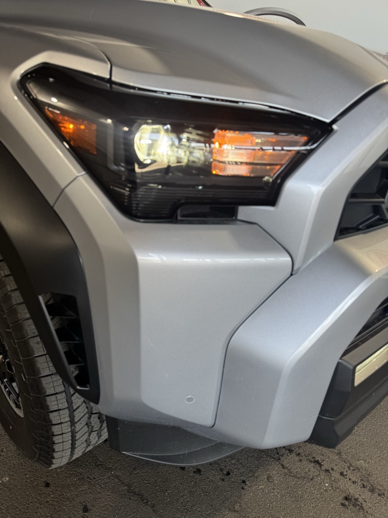 2025 Toyota 4Runner photo 9
