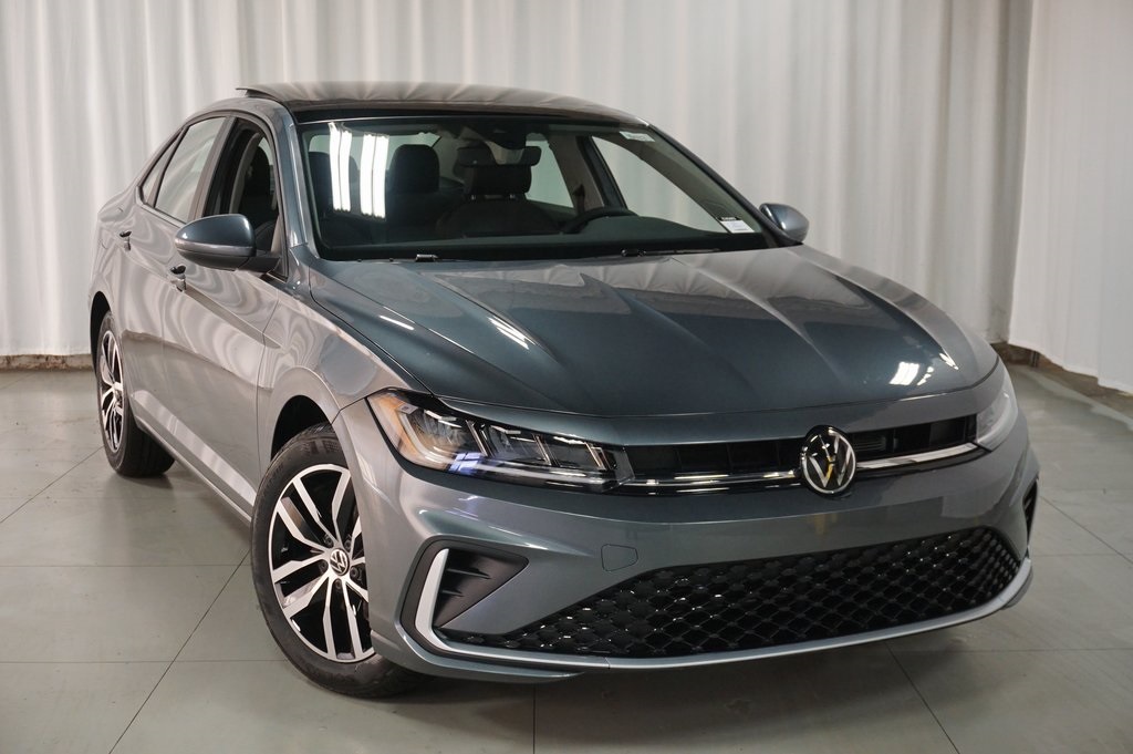 2025 Volkswagen Jetta 1.5T SE photo 4