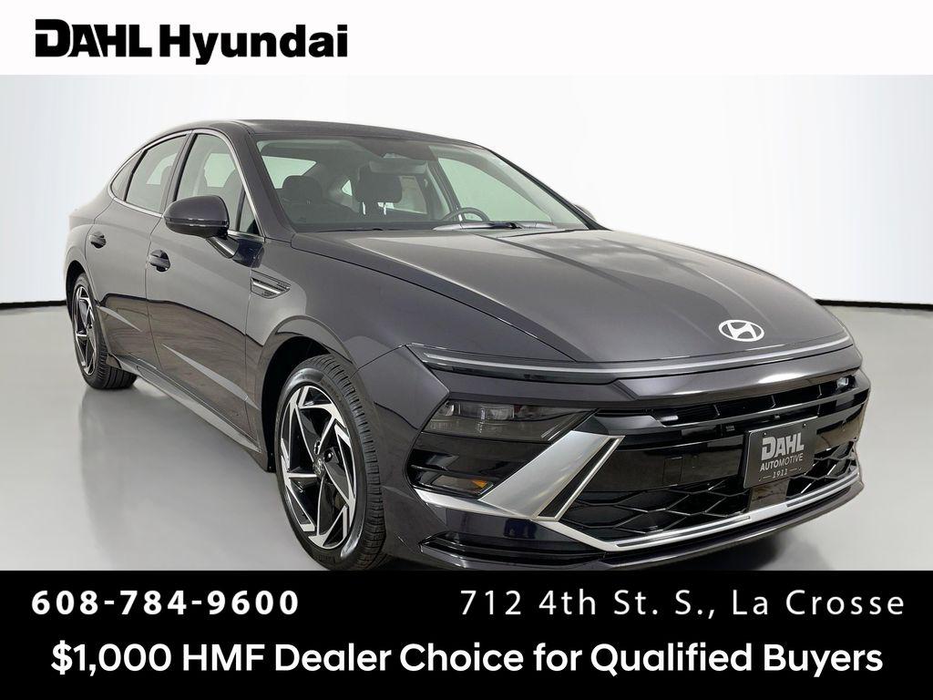 2026 Hyundai Sonata SEL's photo