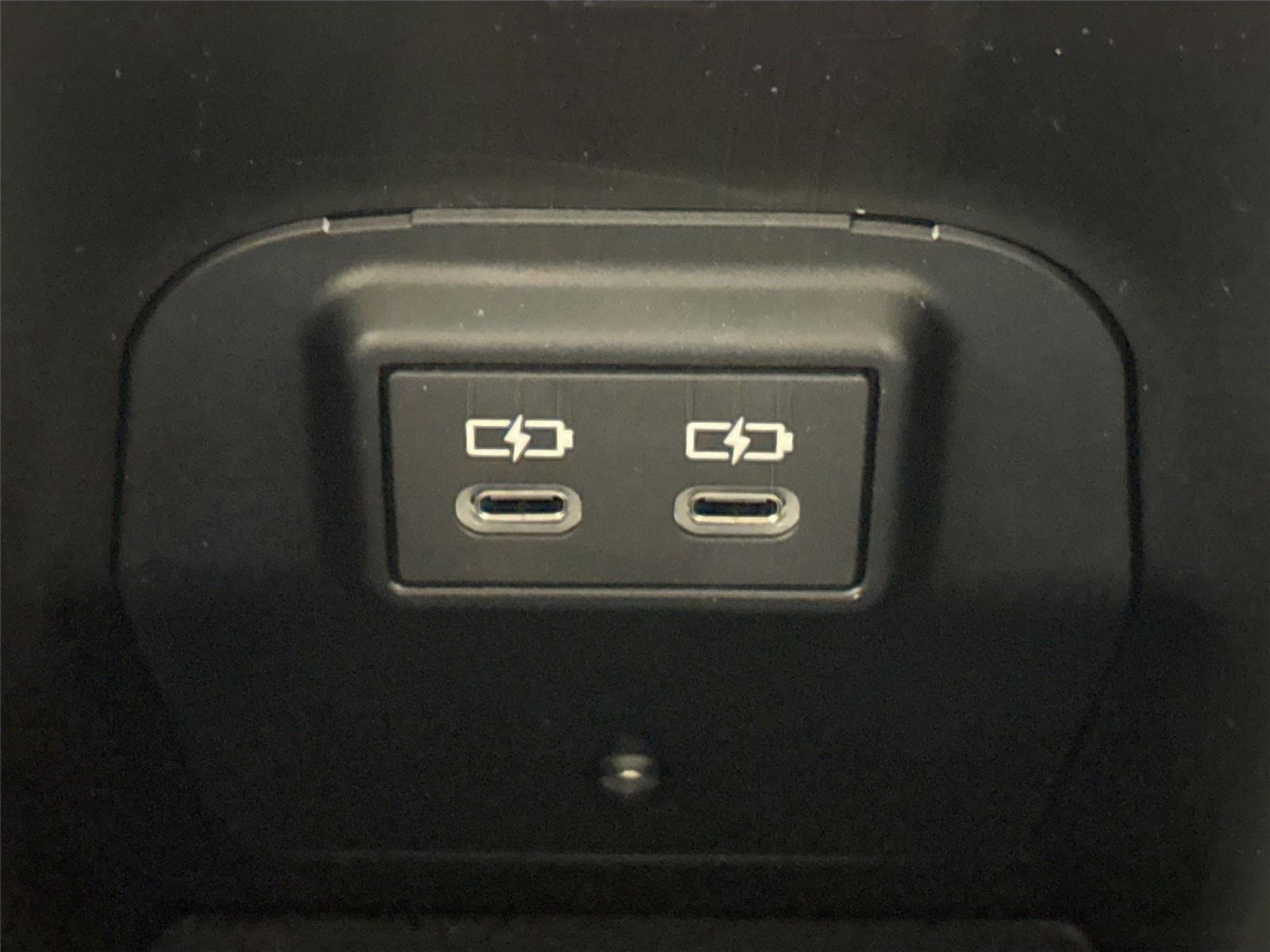 2025 Toyota RAV4 Hybrid XLE photo 26