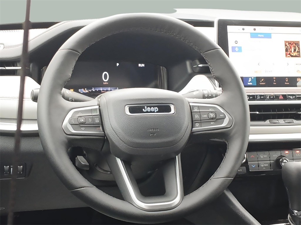 2024 Jeep Compass Limited photo 8