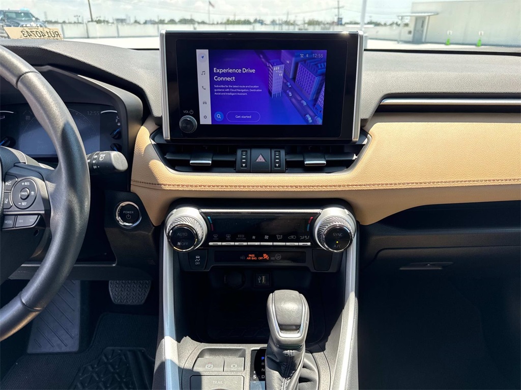 2024 Toyota RAV4 Hybrid XLE Premium photo 20