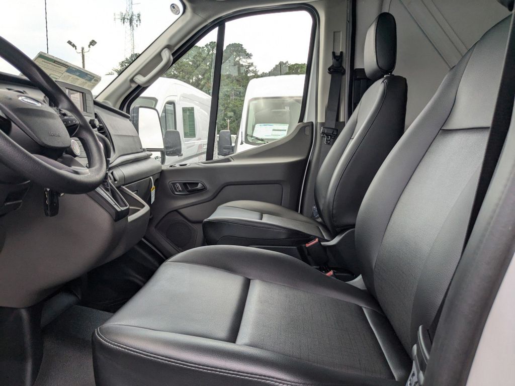 2025 Ford Transit photo 19