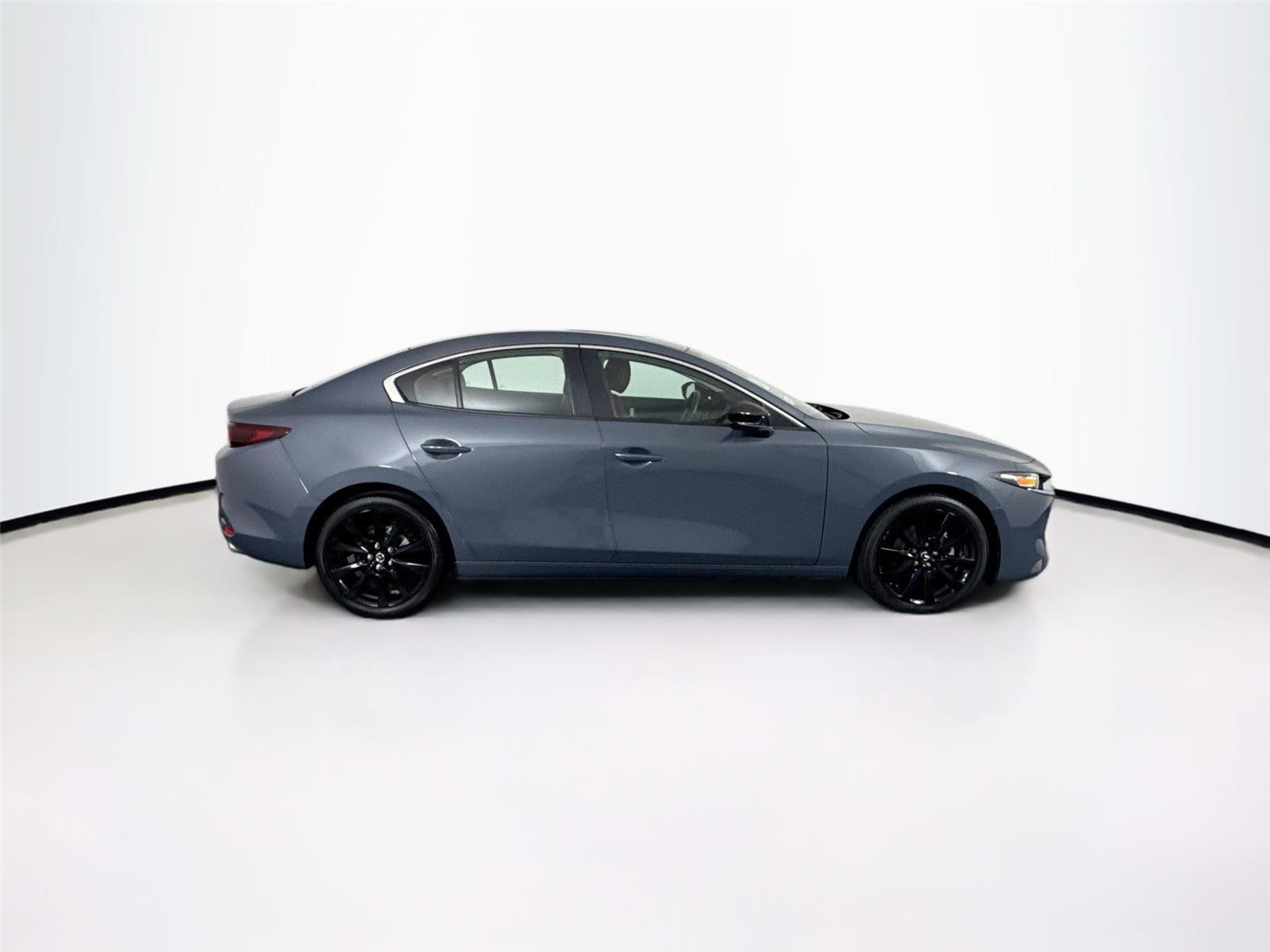 2024 Mazda Mazda3 2.5 s Carbon photo 5