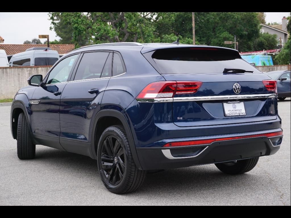 2022 Volkswagen Atlas Cross Sport SE Technology photo 2