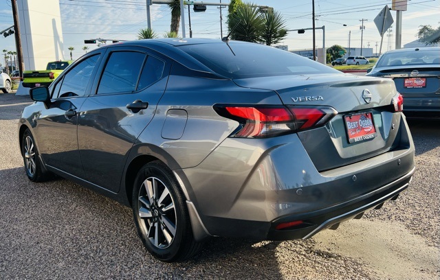 2024 Nissan Versa 1.6 S photo 3
