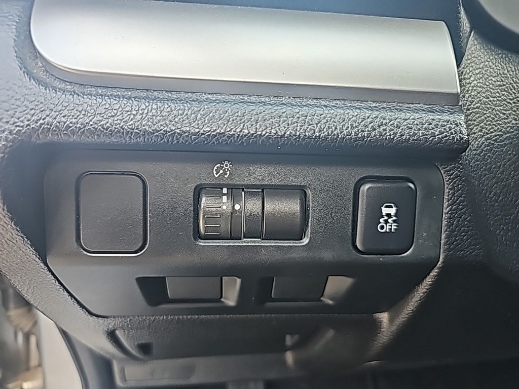 2014 Subaru Crosstrek 2.0i Premium photo 17