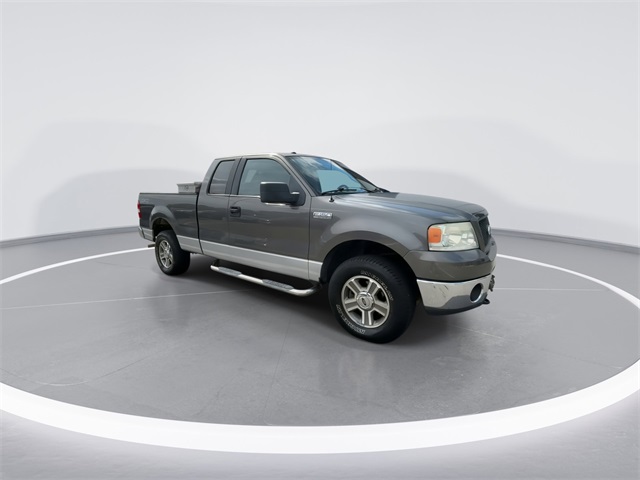 2006 Ford F-150 XL photo 2
