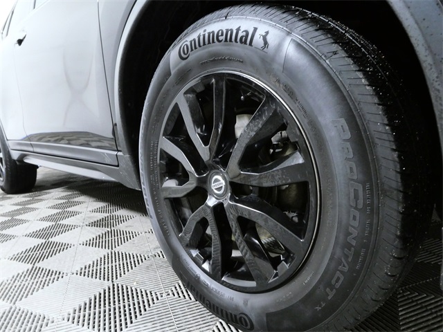 Used 2019 Nissan Rogue SV with VIN KNMAT2MV7KP507288 for sale in Apple Valley, Minnesota