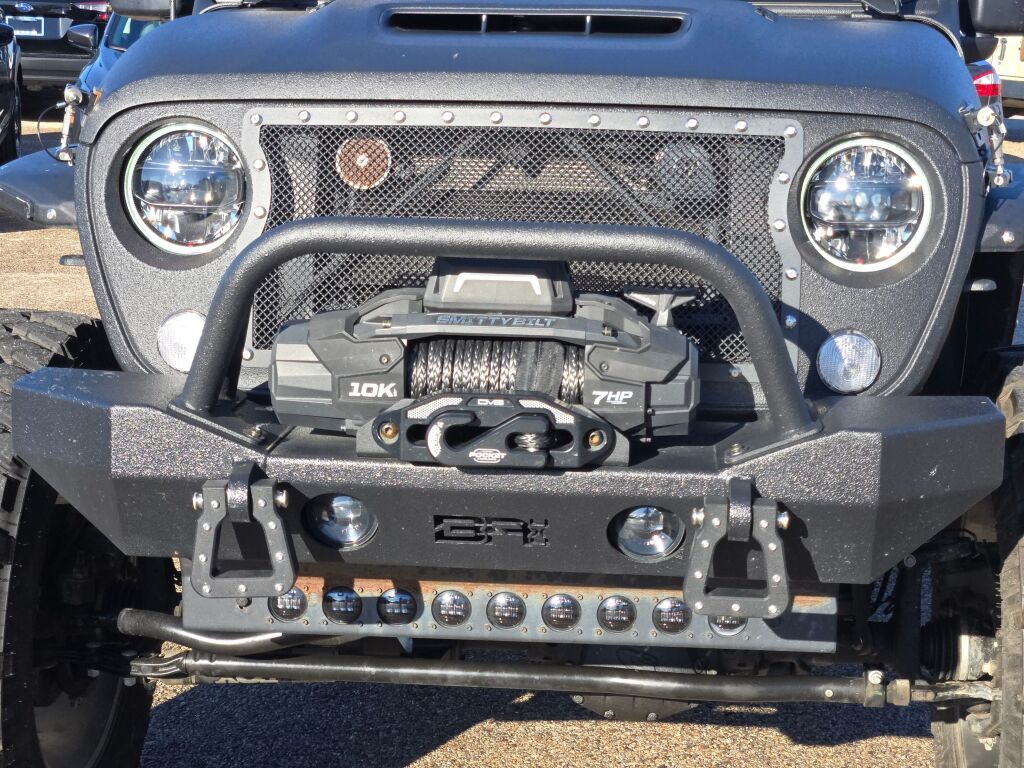 2023 Jeep Wrangler Rubicon 392 photo 3