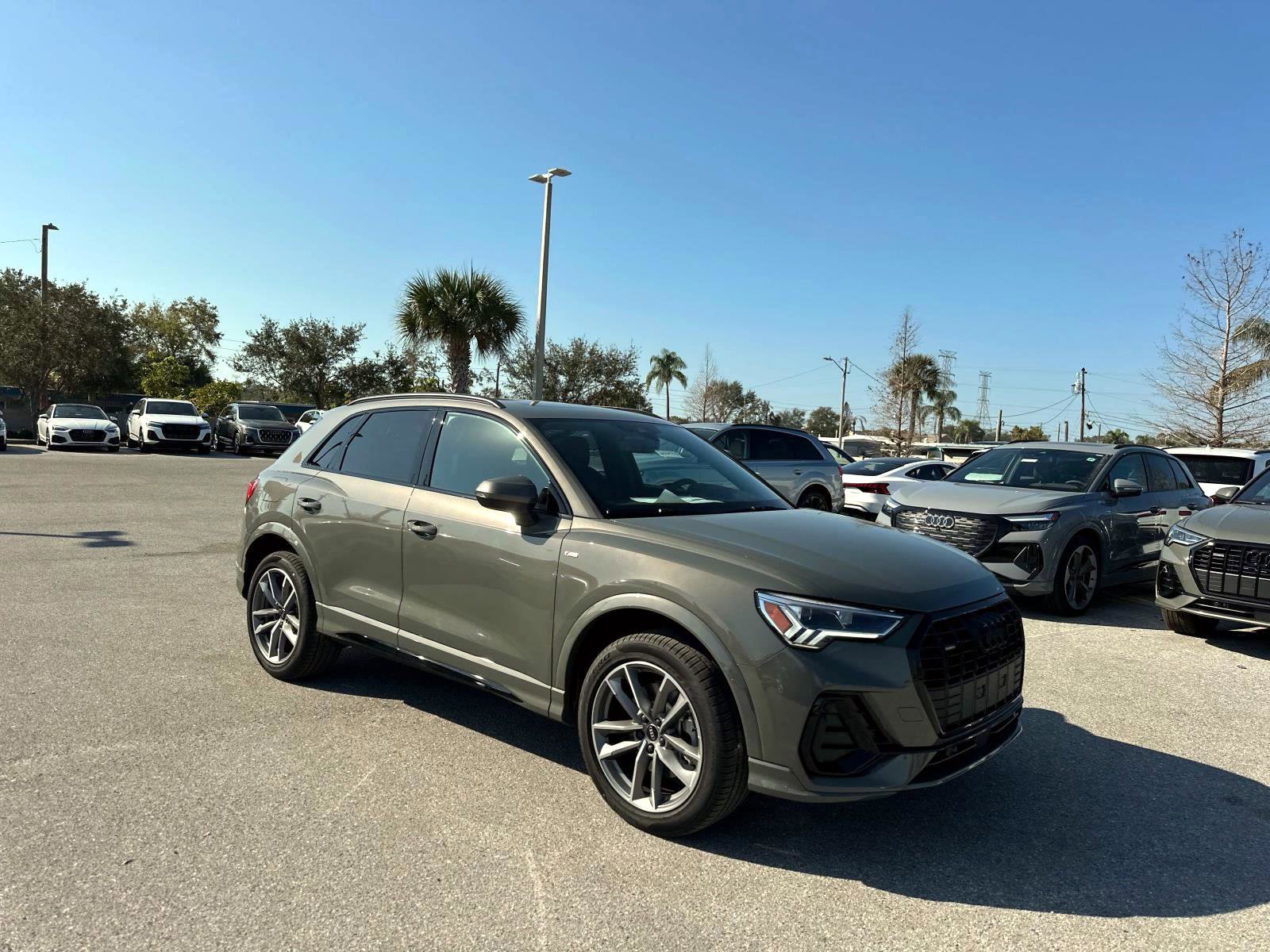 2025 Audi Q3 45 TFSI S line Premium photo 2