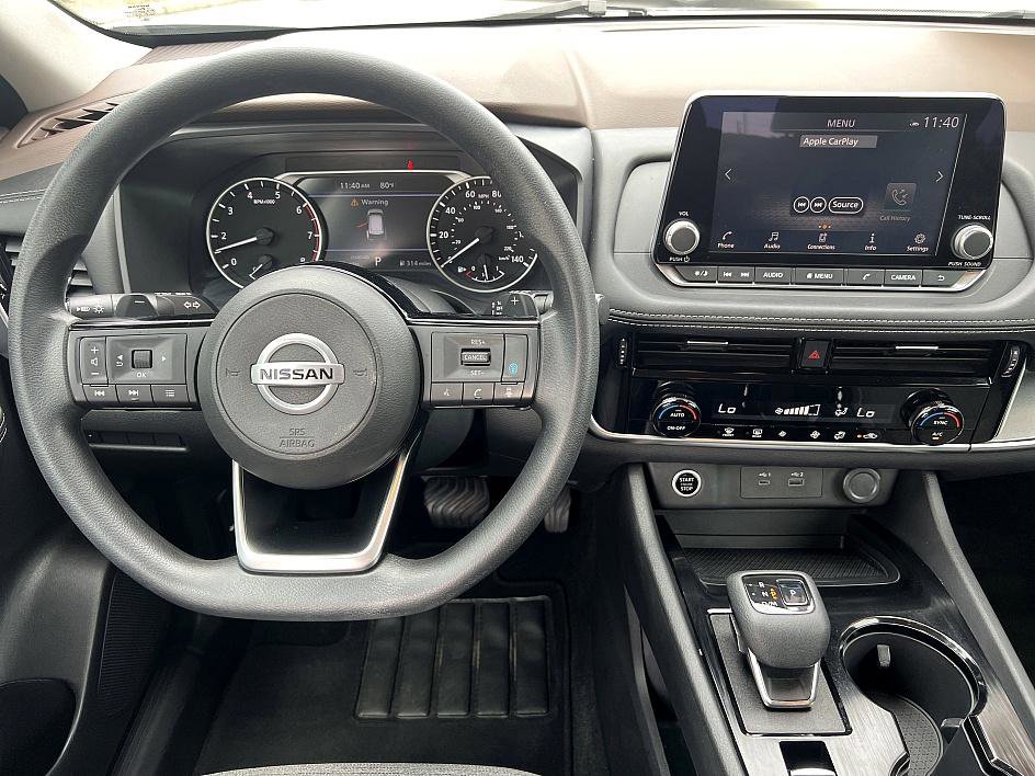 2021 Nissan Rogue SV photo 17