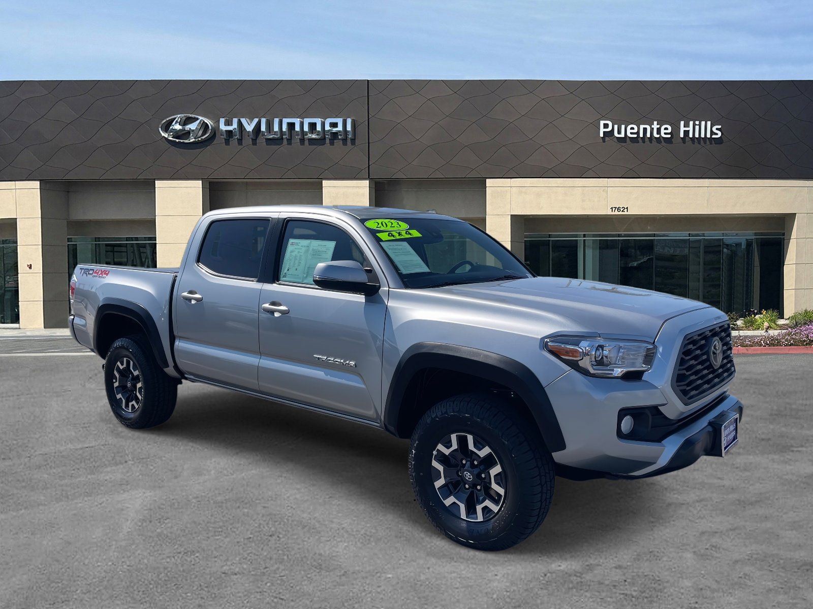 2023 Toyota Tacoma TRD photo 5